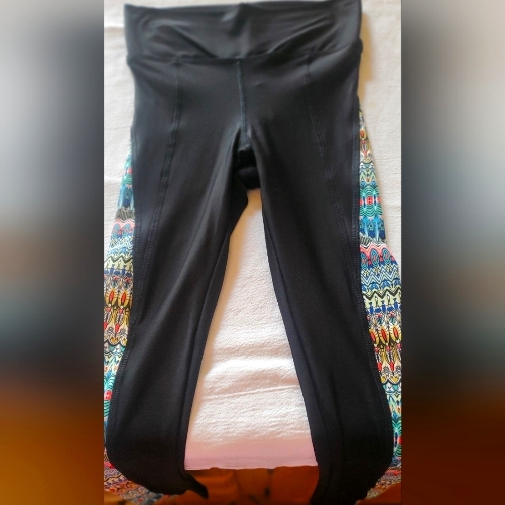 Next Aztek Colorful Pop Panel Black Yoga Sz. S Leggings